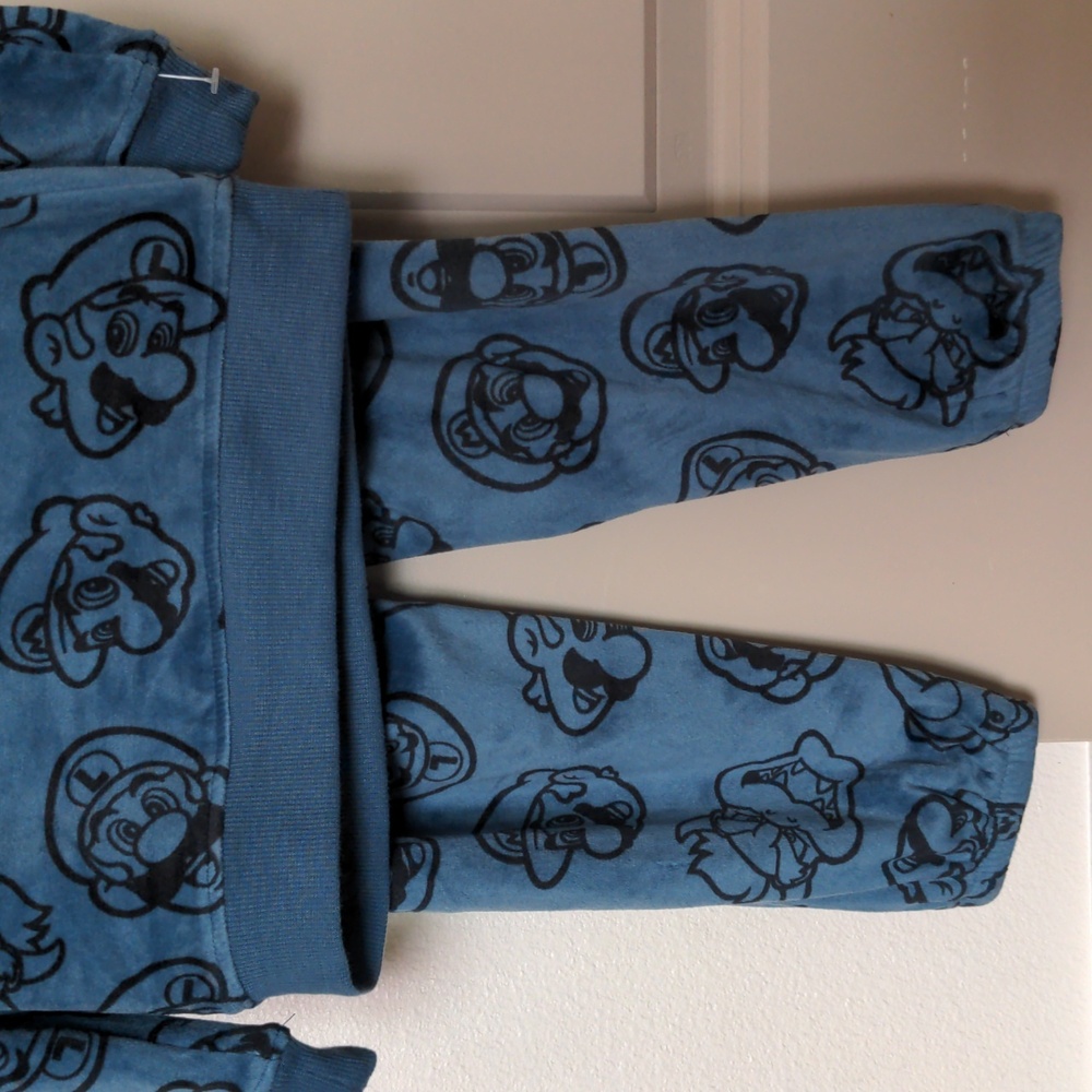 Boys Matching Set. - Picture 4 of 9